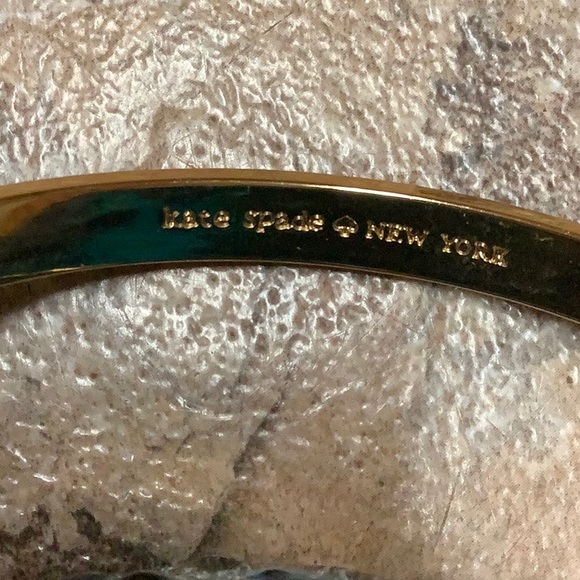 Off white & gold Kate Spade enamel bracelet - Picture 4 of 5